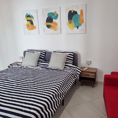 New Modern Studio In Central Tirana Apartment ภายนอก รูปภาพ