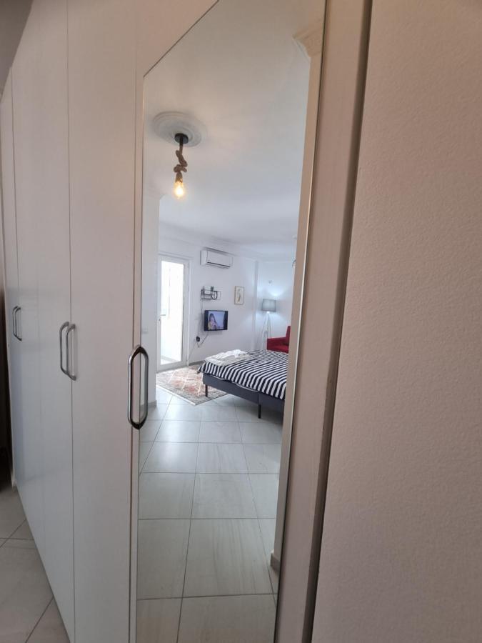 New Modern Studio In Central Tirana Apartment ภายนอก รูปภาพ