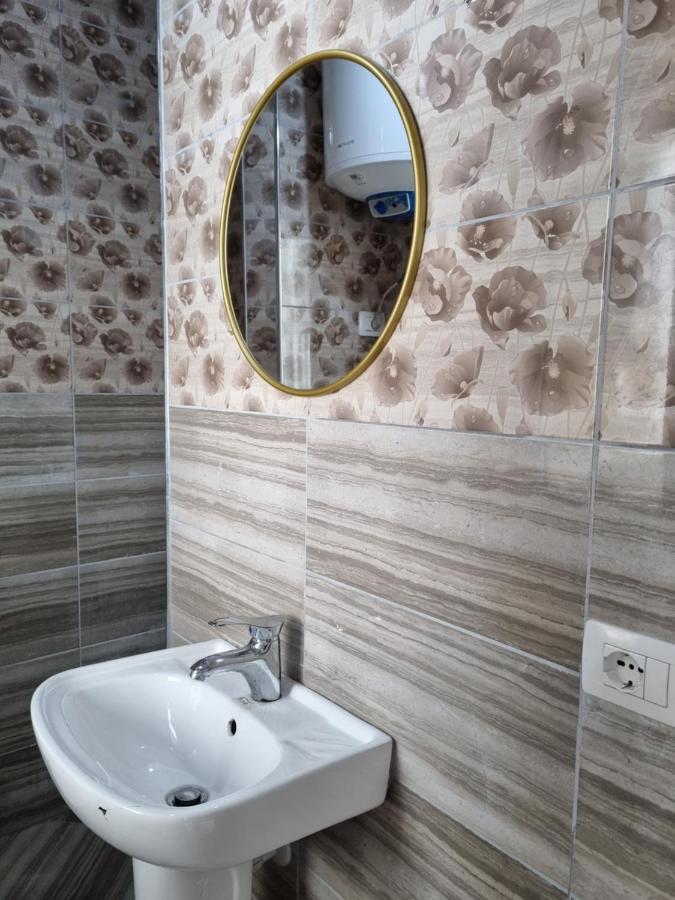 New Modern Studio In Central Tirana Apartment ภายนอก รูปภาพ